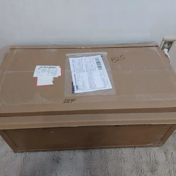Verified buyer photo showing the padded carrying case for the 7-bowl practitioner set